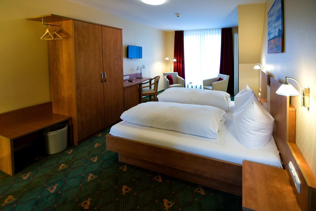 Hotel Garni Zur Alten Post Lembruch Esterno foto